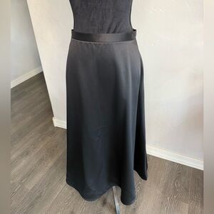 Vintage Elegant Black Satin Finish Aline Women's Skirt. Size 14